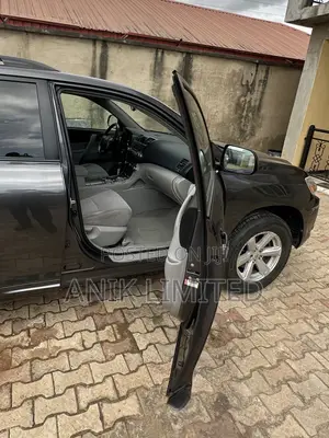 Toyota Highlander Limited 2010 Gray