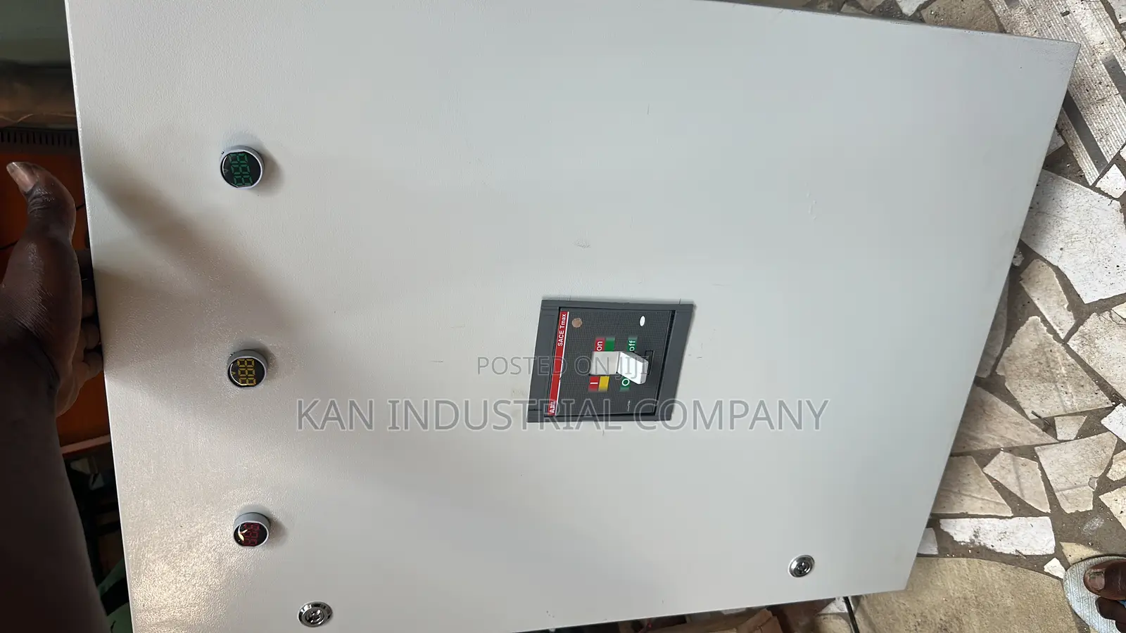 630amp Breaker With Box