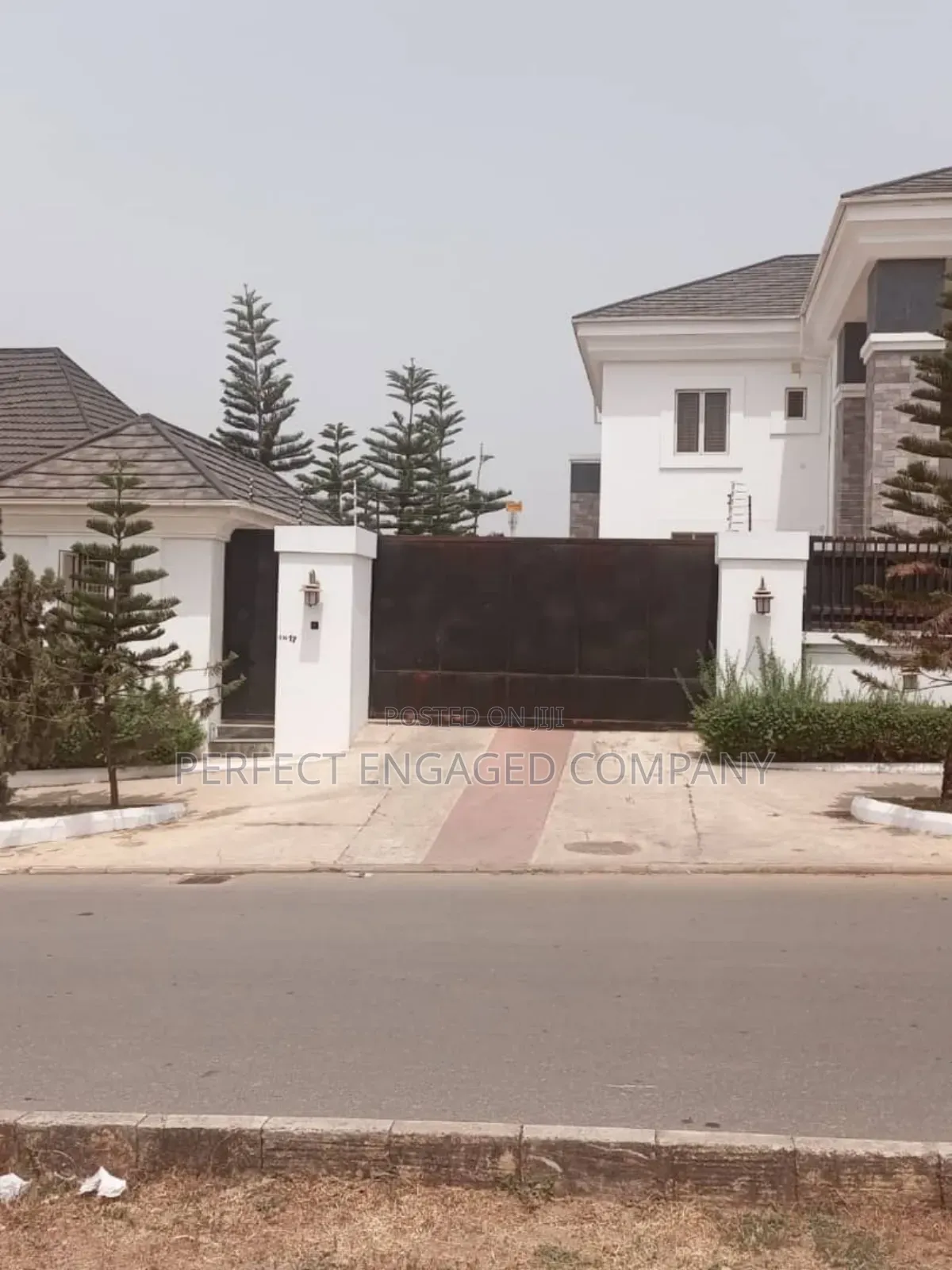 Furnished 9bdrm Mansion in Guzape for sale