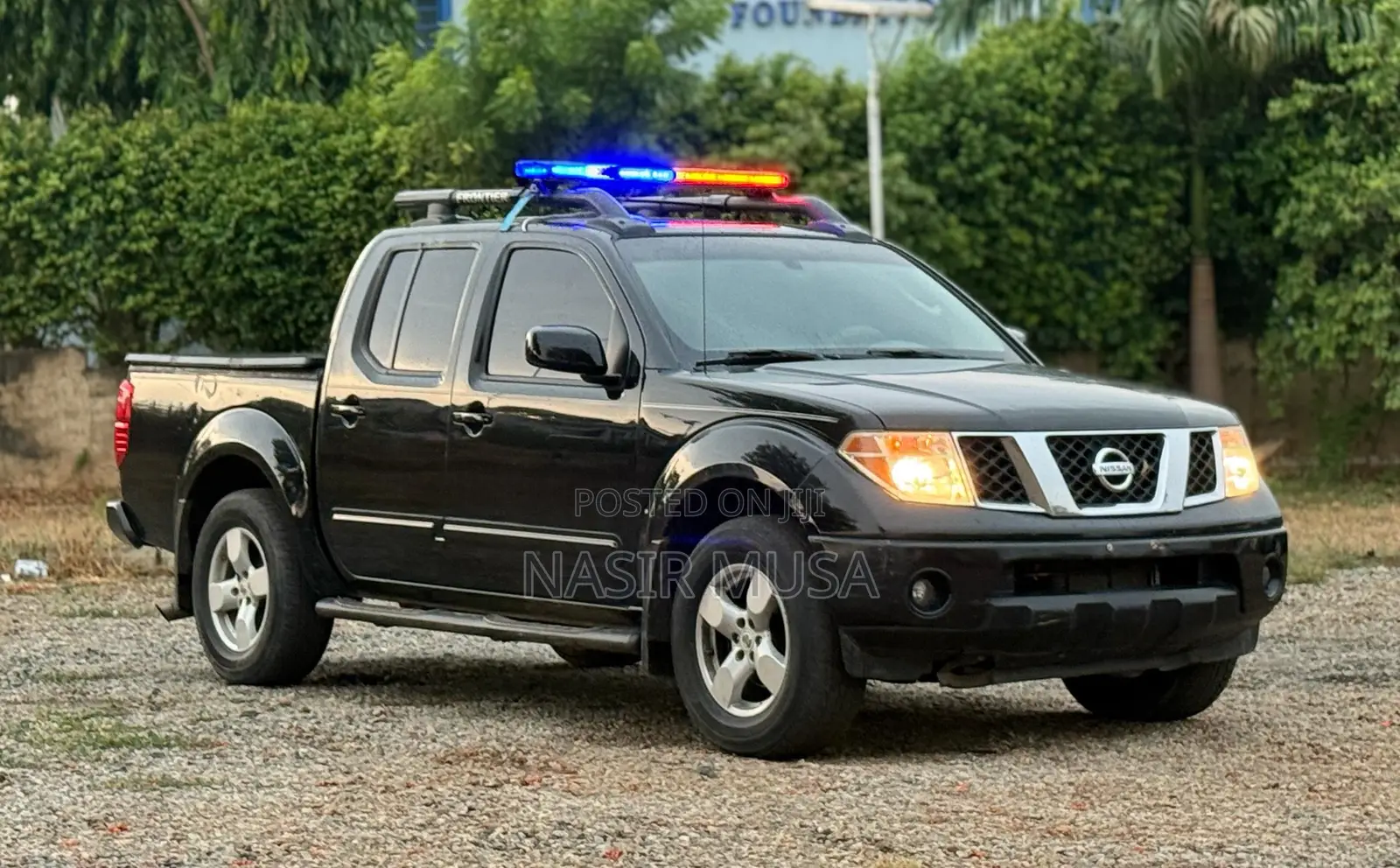 Nissan Frontier 2007 Black