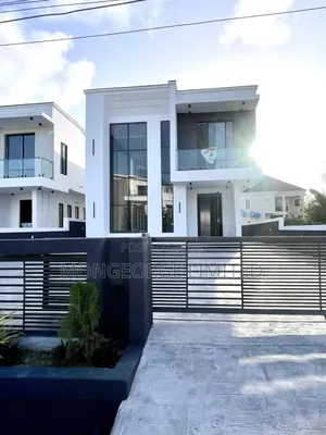 5bdrm Duplex in Ikota for sale