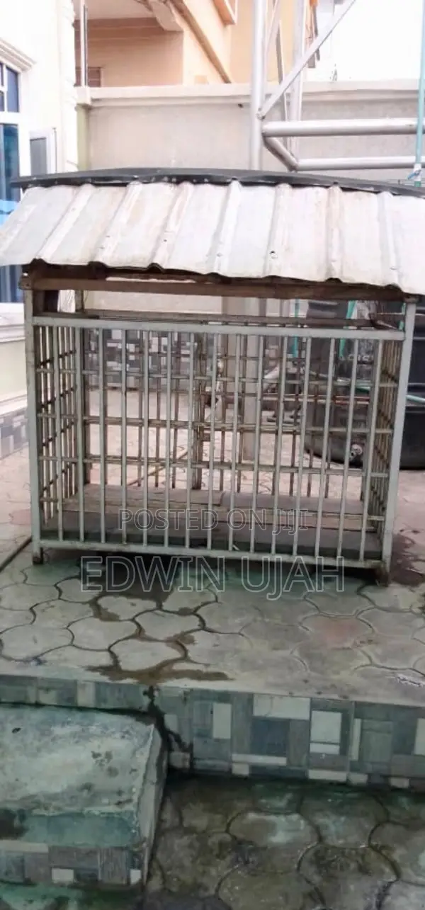 Dog Cage With Galvanized Iron