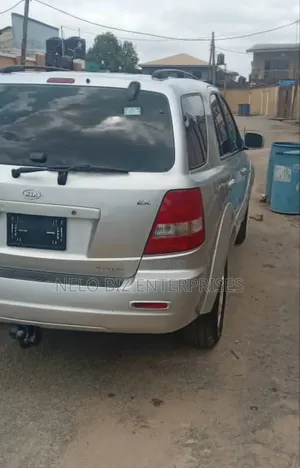 Kia Sorento 2006 Silver