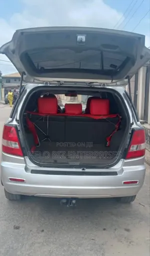 Kia Sorento 2006 Silver