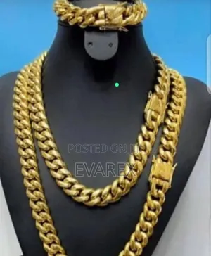 Men Non Tarnish Gold Cuban Necklace 1, Bracelet 1.
