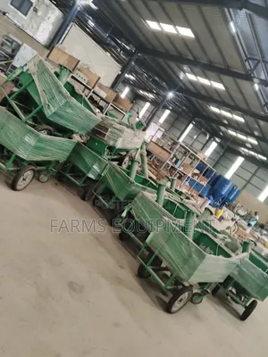 Poultry Feeding Trolley