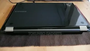 Laptop Samsung RF511 4GB Intel Core i7 HDD 640GB
