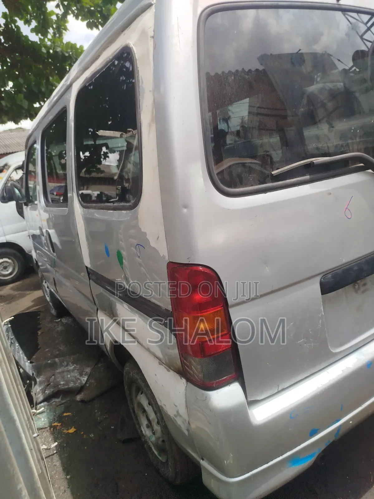 Suzuki Every 2010