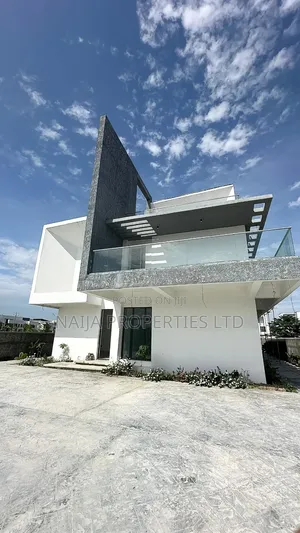 5bdrm Duplex in Pinnock Beach Estate, Lekki for sale