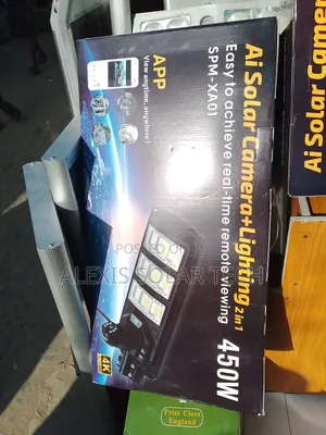 Single Lens Ai Solar Camera + 450w Light
