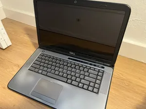 Laptop Dell XPS 15 (L502X) 8GB Intel Core I7 HDD 1T
