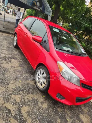 Toyota Yaris L Hatchback 3dr 2013 Red
