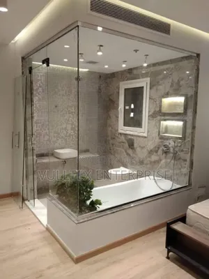 _L Full Glass Cubicle