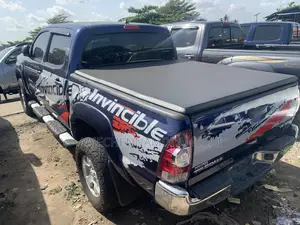 Toyota Tacoma 4dr Access Cab 6.1 ft. SB (2.7L 4cyl 4A) 2015 Blue