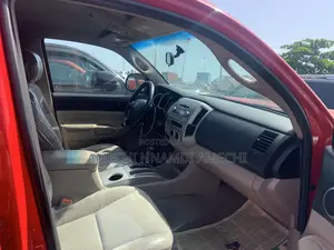Toyota Tacoma Access Cab V6 2010 Red