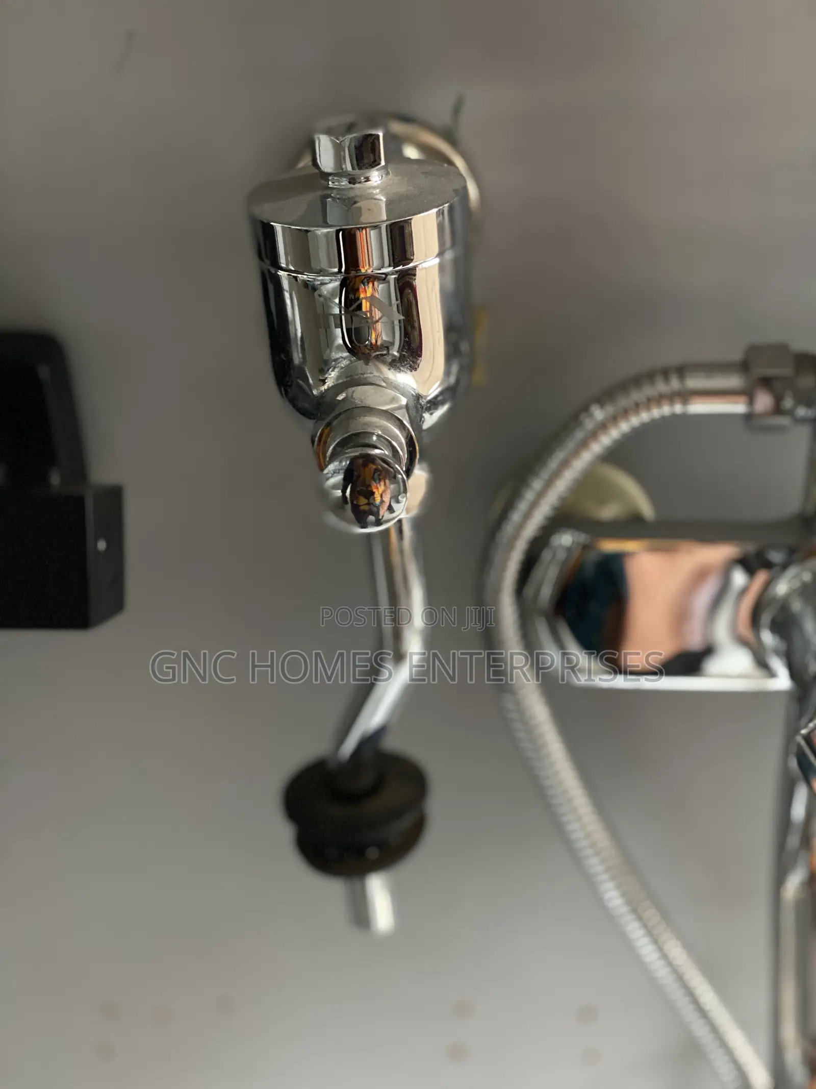 Urinal Tap