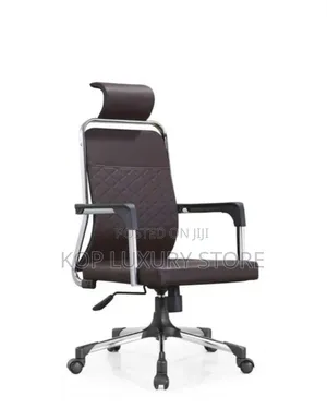 Quality Executive Adjustable Swivel Leather Office Chair.