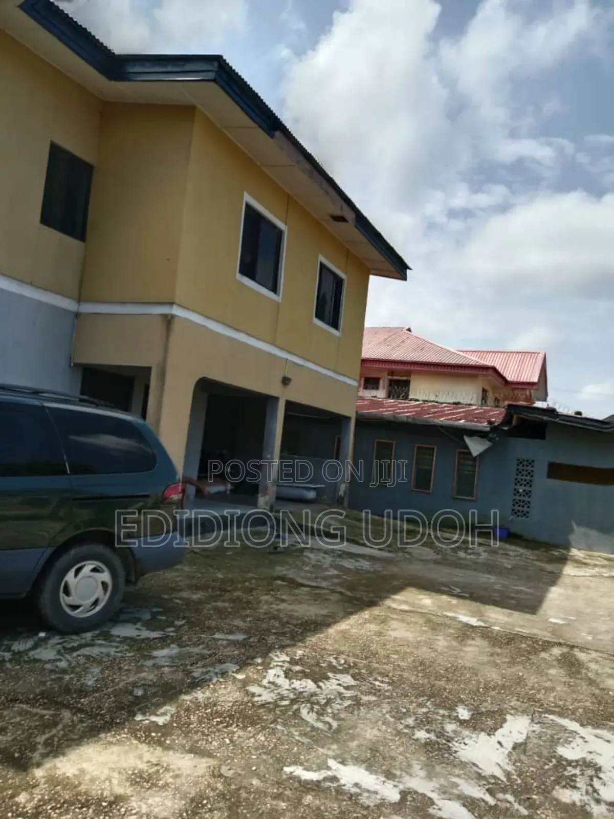 6bdrm Duplex in Ewet Housing Estate, for sale
