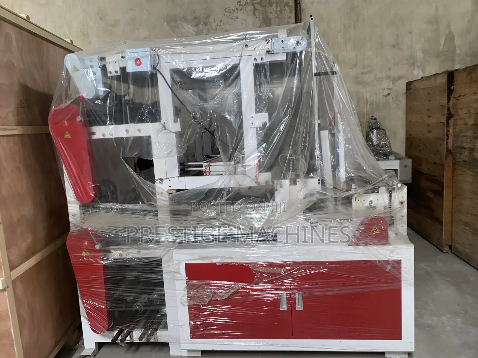 Nylon Bag Cutting and Sealing Machine