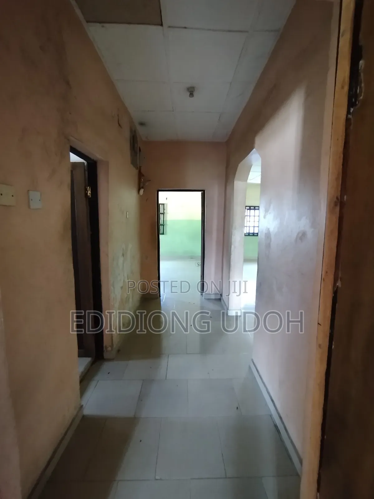 6bdrm Duplex in Ewet Housing Estate, for sale