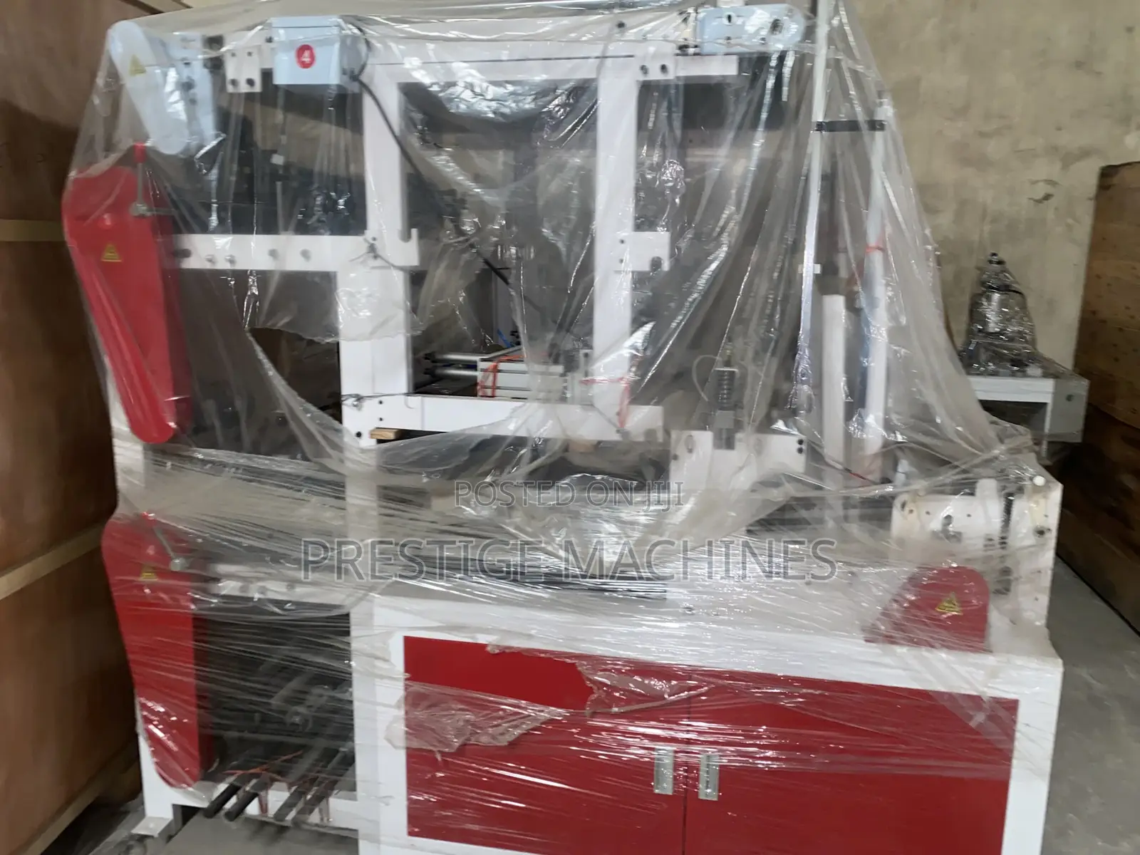 Nylon Bag Cutting and Sealing Machine