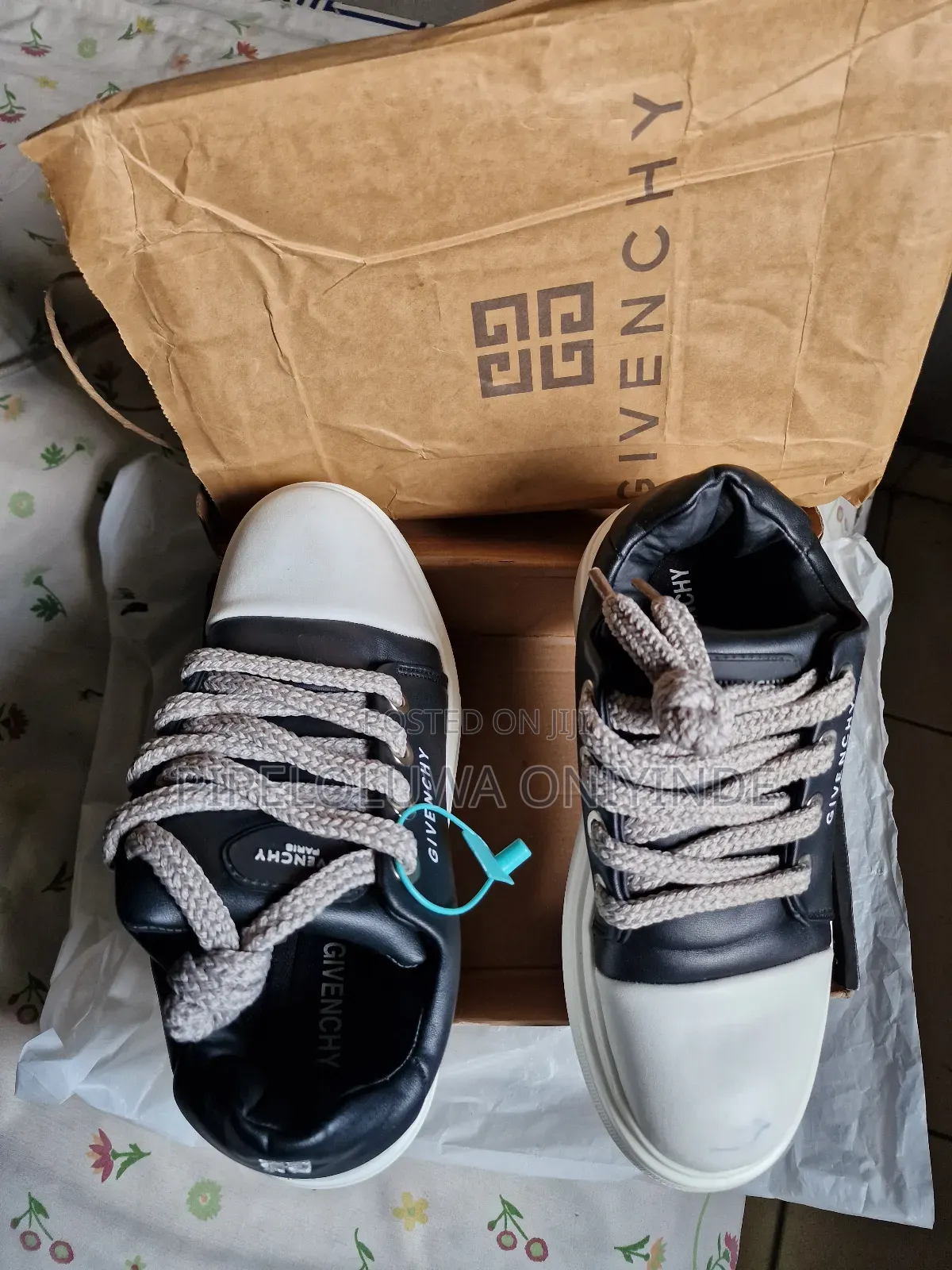Givenchy Sneakers