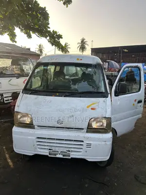Suzuki Every 2009 White