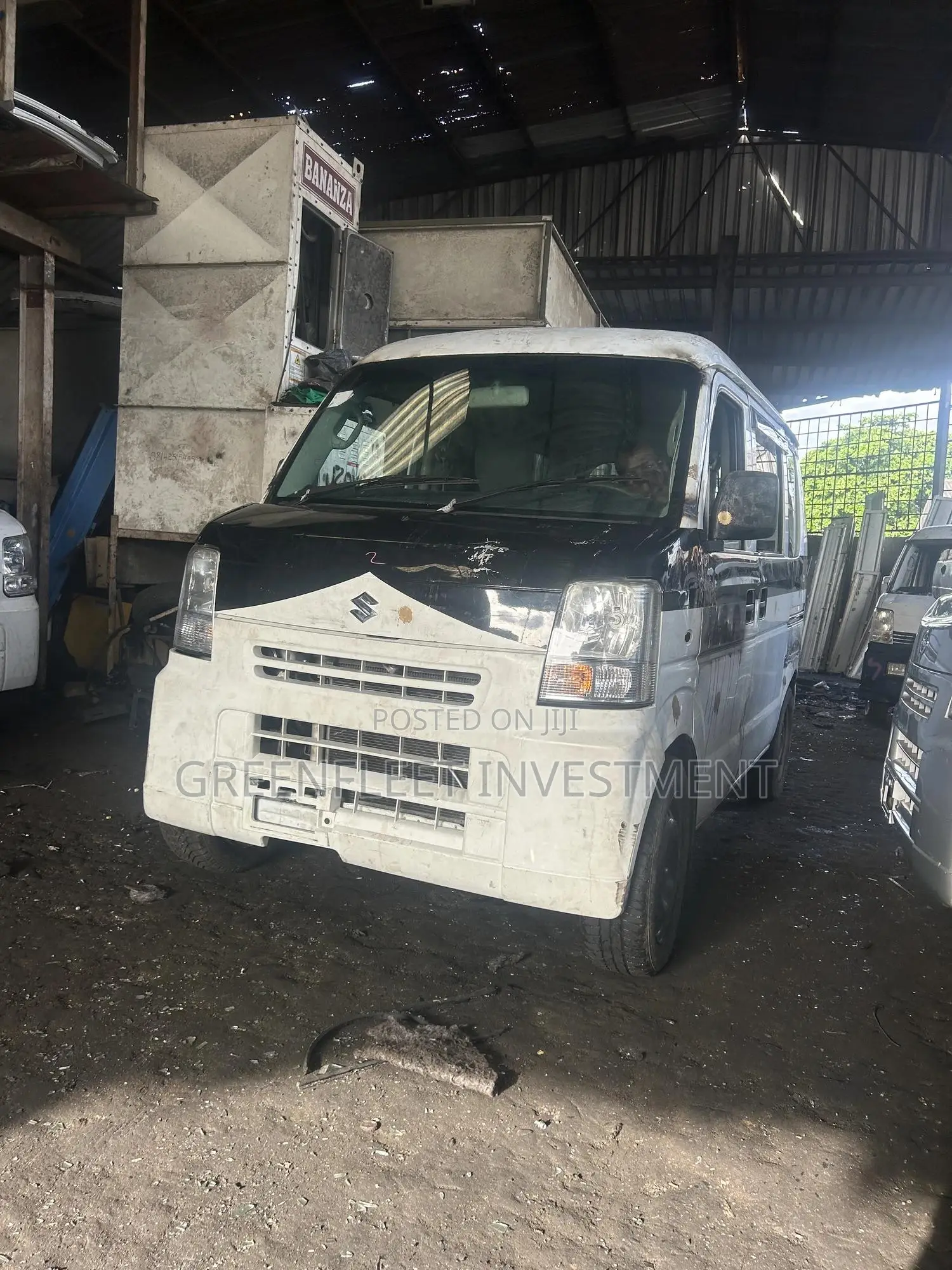 Suzuki APV Minibus 2013 White