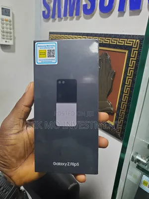 New Samsung Galaxy Z Flip5 256 GB