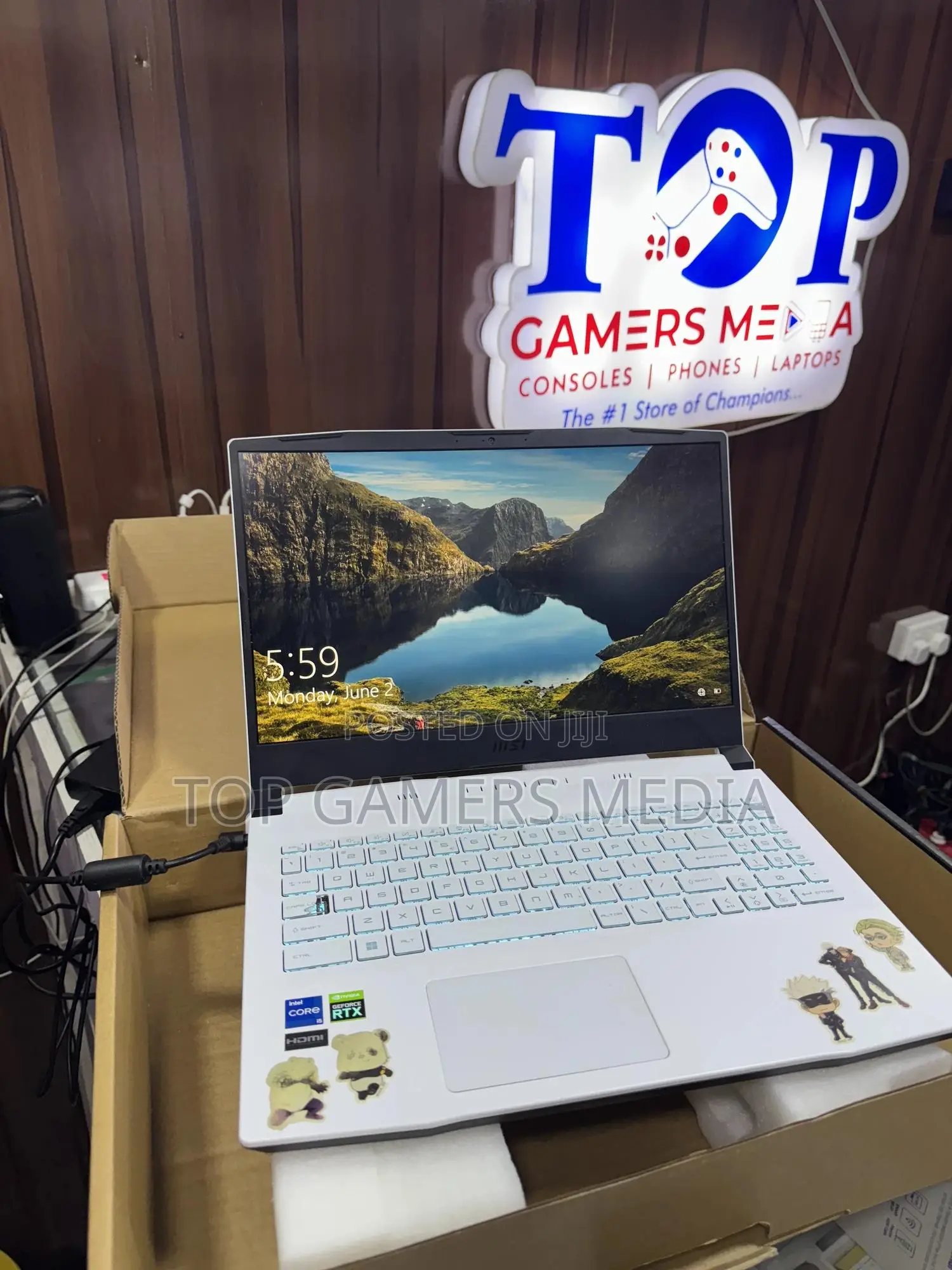 Laptop MSI MSI Sword 15 16GB Intel Core i5 SSD 512GB
