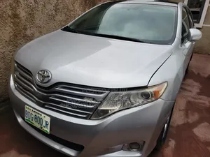 Photo - Toyota Venza XLE 4dr Wagon (2.7L 4cyl 6A) 2014 Silver
