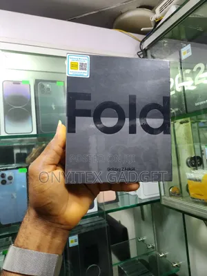 New Samsung Galaxy Z Fold4 256 GB Black