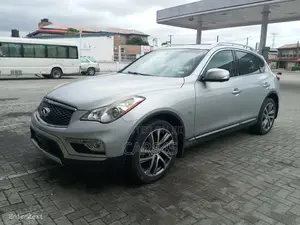 Photo - Infiniti QX50 2016 Silver