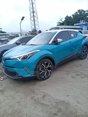 Photo - Toyota C-HR XLE FWD Sport Utility (2.0L 4cyl 2AM) 2018 Green