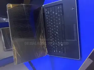 Laptop Dell Latitude E7450 8GB Intel Core I5 SSD 128GB