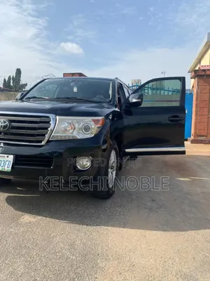 Toyota Land Cruiser 4.5 V8 GX-R 2012 Black