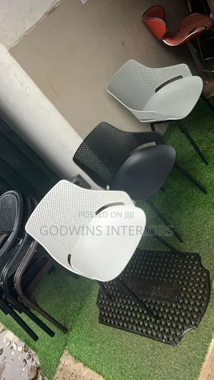 Modern Plastic Mesh Chairs – Stylish, Durable Comfortable