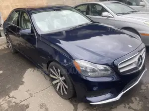 Mercedes-Benz E350 Base 4Matic Sedan AWD (3.5L 6cyl 7A) 2016 Blue