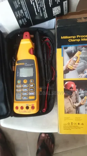 Fluke 773 Milliamp Process Clamp Meter