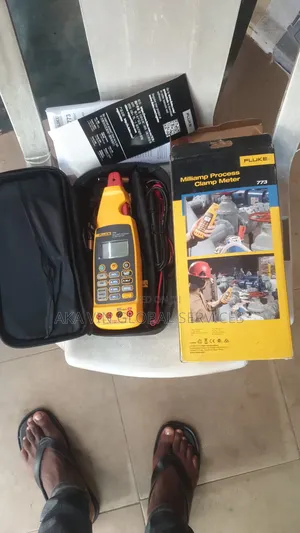 Fluke 773 Milliamp Process Clamp Meter