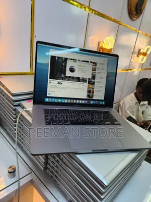 Laptop Apple MacBook Pro 2019 16GB Intel Core I7 SSD 512GB