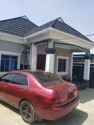 5bdrm Bungalow in Ikorodu for sale