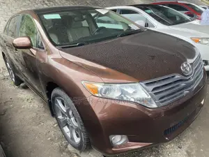 Toyota Venza V6 AWD 2012 Brown