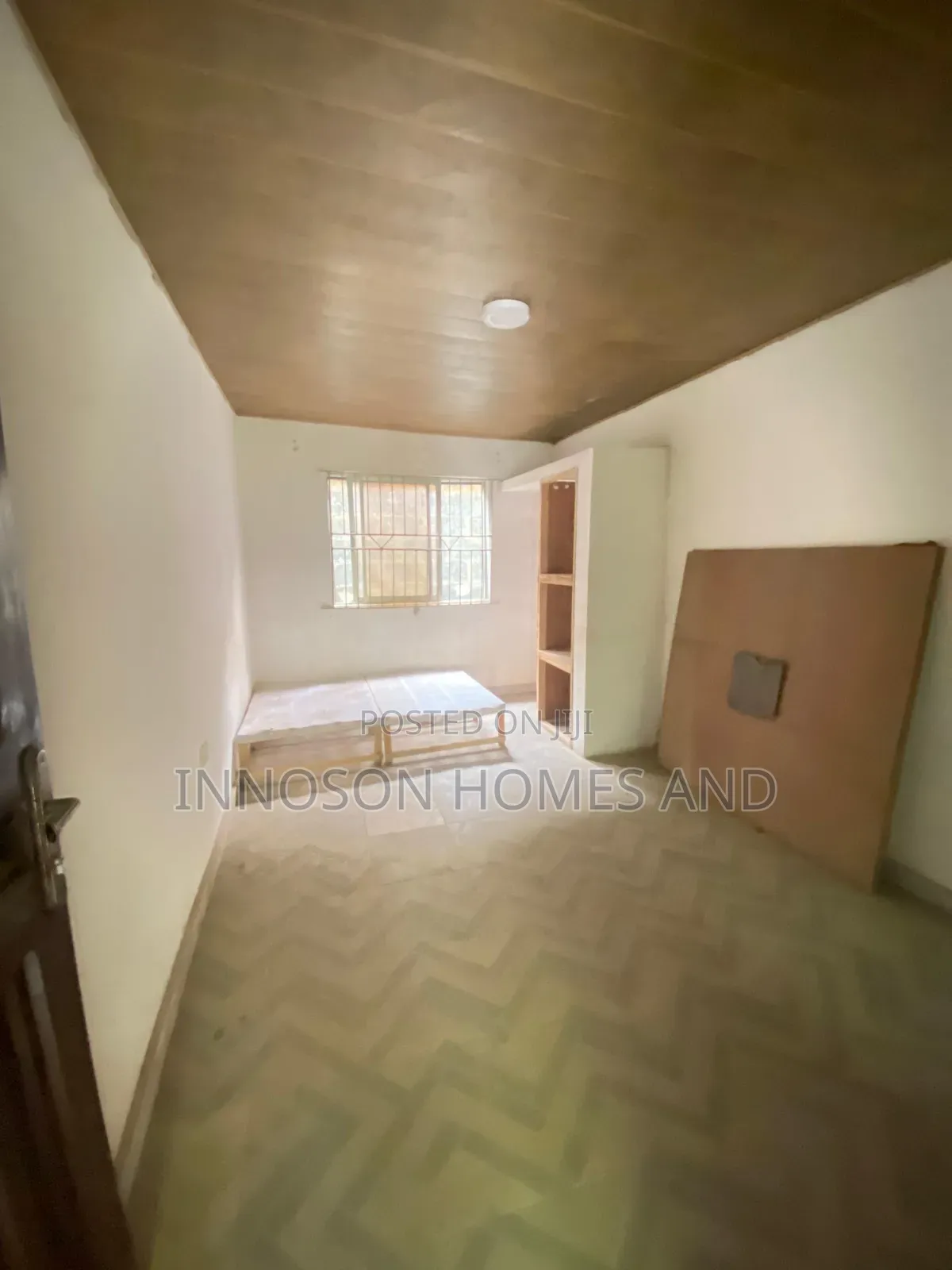 Mini Flat in Lekki Scheme 2 for rent