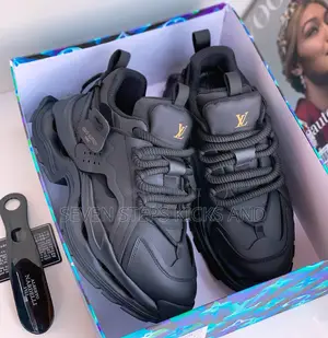 Original Quality Louis Vuitton Chunky Luxury Men Sneakers