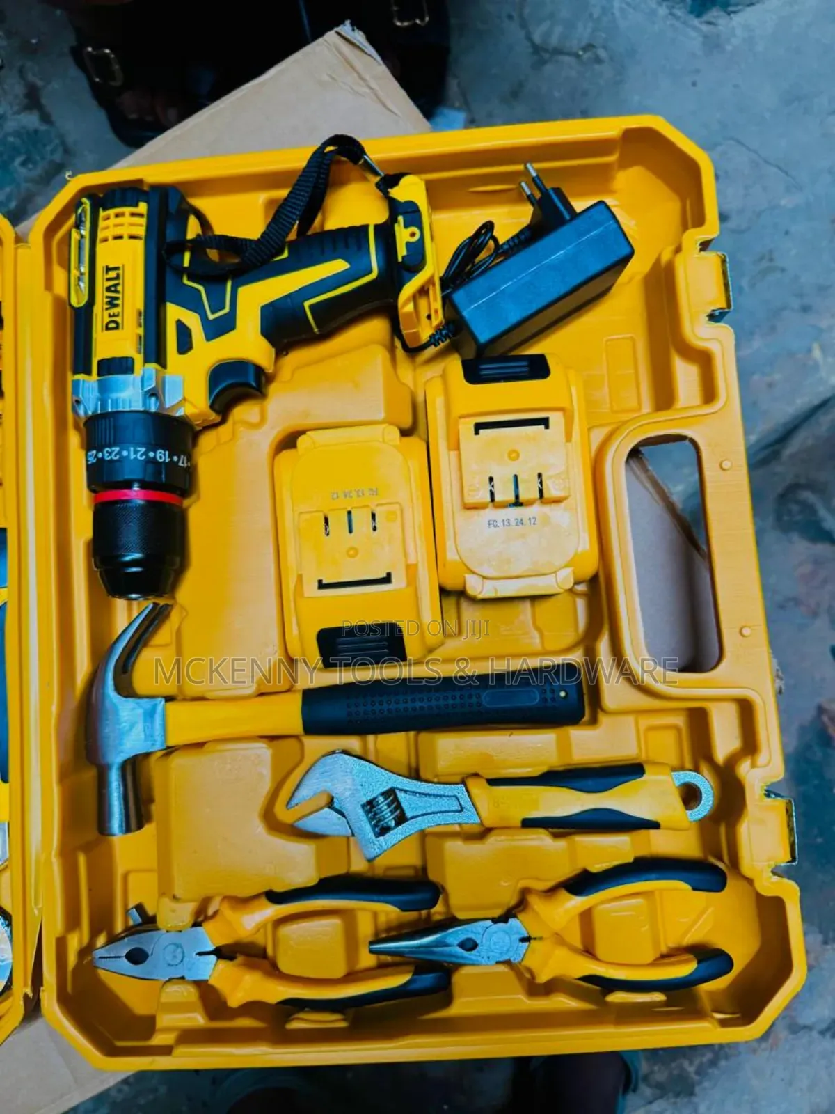 Dewalt Cordless Drill Machine 48v With Tools Set