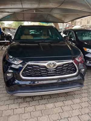 Toyota Highlander 2022 Black