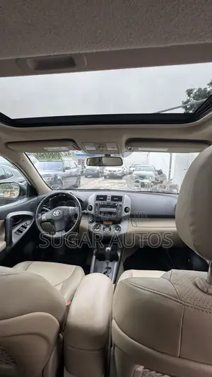 Toyota RAV4 3.5 Limited 2010 White