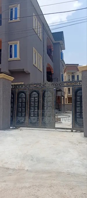 2bdrm Block of Flats in Rockville Estate, Dawaki for rent
