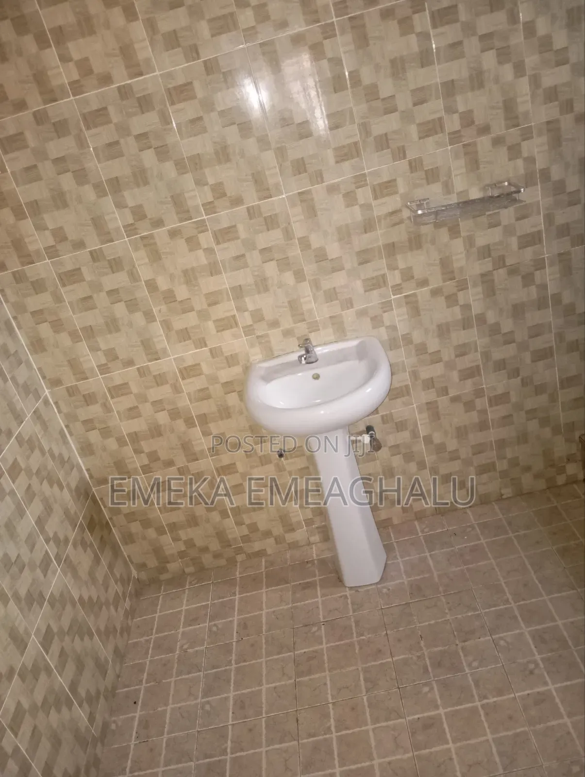 4bdrm Bungalow in Centenary City, Enugu for rent